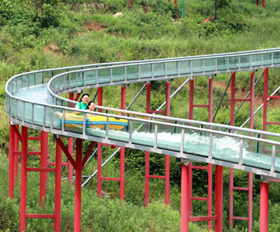 玻璃水滑道(图1)